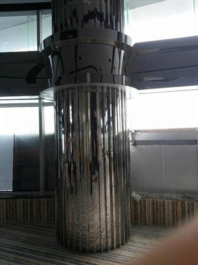 不銹鋼藝術(shù)包柱